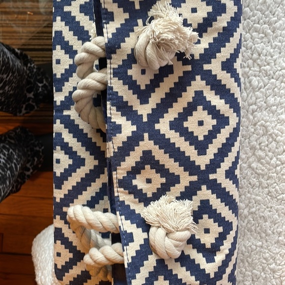 Summer and Rose canvas bag.  Great for the beach!! - Picture 4 of 8